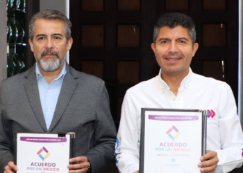Eduardo Rivera presentó su declaración «5 de 5»