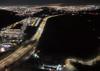 Controlan incendios de pastizales en zona de Bosques de Chapultepec