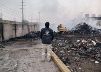 Controlan incendios en Ajalpan y Coronango