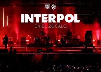 Interpol se presenta ante 160 mil fans en el Zócalo de CDMX