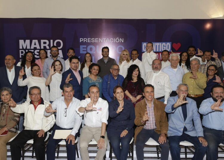 Mario Riestra presenta equipo de campaña inclusivo
