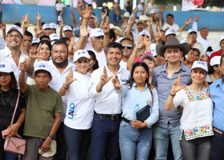 Ofrece Lalo Rivera asesorías a productores de Sierra Norte