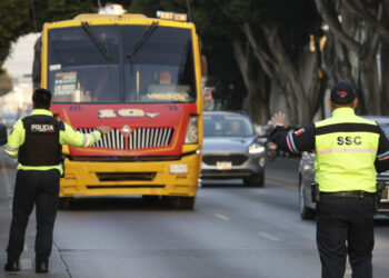 Realiza SSC operativos diarios en el transporte público