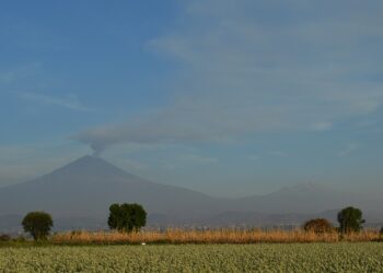 Reportan caída de ceniza en 5 municipios