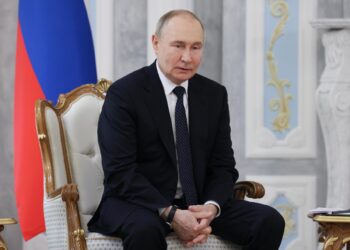 Putin aboga por reanudar las negociaciones con Ucrania