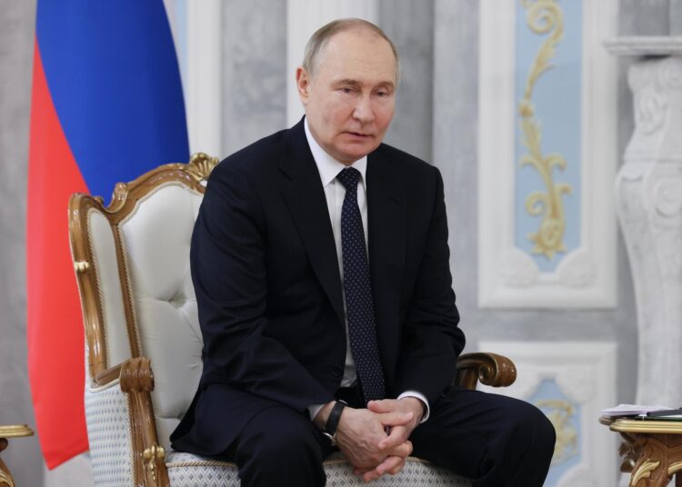 Putin aboga por reanudar las negociaciones con Ucrania