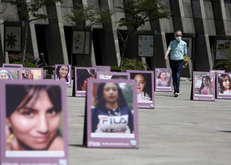 Colombia quita todo beneficio penal a condenados por feminicido