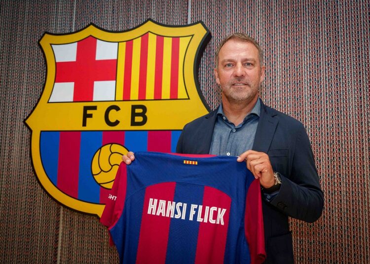 Hans Flick firma dos temporadas con el Barcelona
