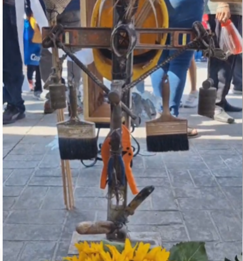 Concurso de cruces en el Seminario Palafoxiano