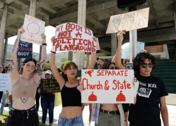Entra en vigor ley que prohíbe aborto en Florida
