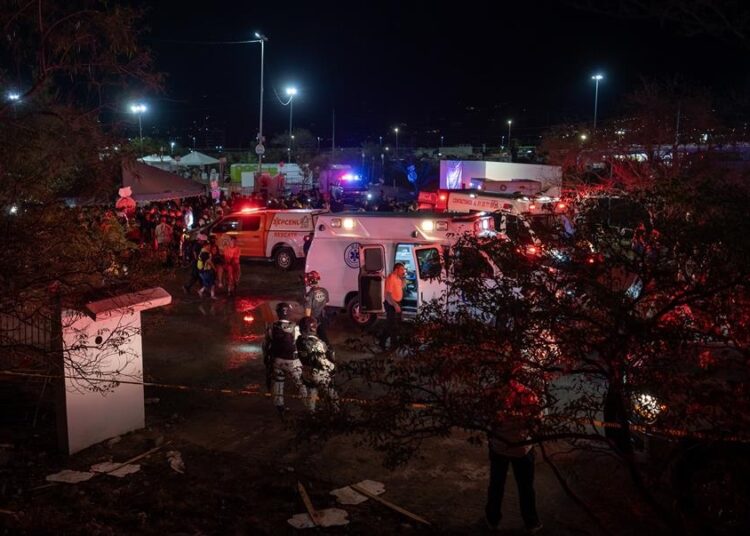 Suben a 9 muertos y 50 heridos por caída de templete en San Pedro Garza