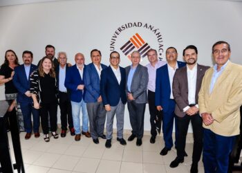 Anáhuac Puebla presenta nuevas licenciaturas y posgrados