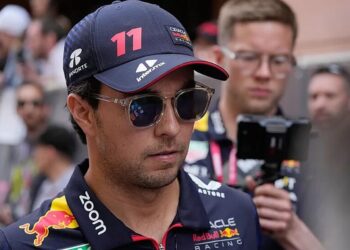 Reanudan GP de Mónaco tras accidente de Checo Pérez