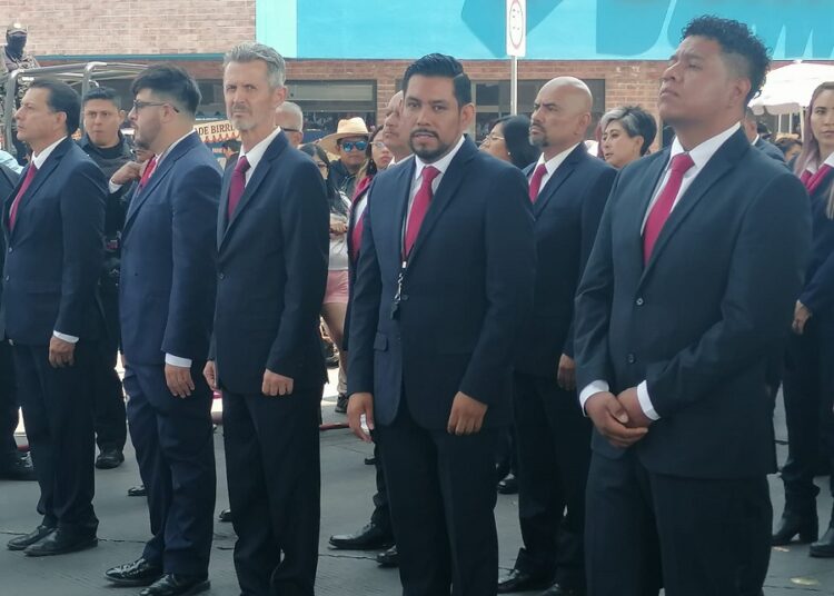 Conalep Puebla participa en desfile conmemorativo de la Batalla del 5 de Mayo