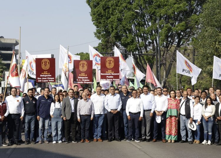 Stspepyod, presente en ceremonia y marcha de Día del Trabajo