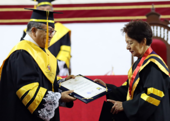 Lilia Cedillo recibe Doctorado Honoris Causa por parte de la UNT