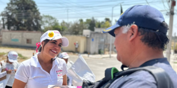 Karina Romero reta a adversarios a debatir