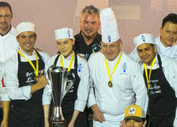 Estudiantes Anáhuac Puebla triunfan en La Gran Batalla Culinaria 2024
