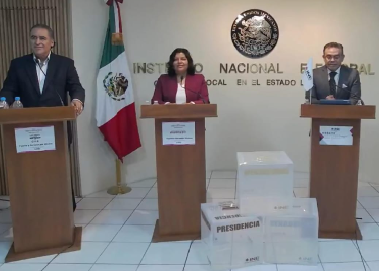 Humberto Aguilar consolidad victoria en debate de candidatos por el distrito federal 10