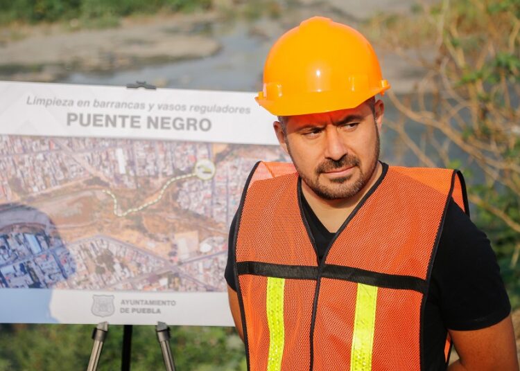 Ayuntamiento realizará limpieza del vaso regulador del Puente Negro