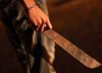 Vinculan a proceso a hombre por agredir con machete a su hija