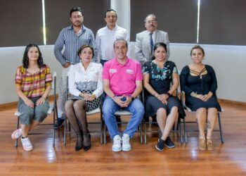 Precandidatos de Morena se suman a Mario Riestra
