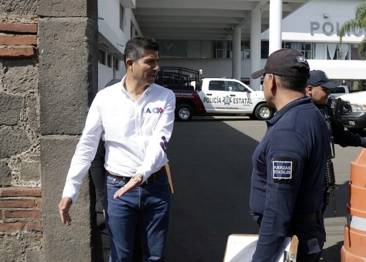 ERP se compromete a mejorar condiciones salariales y laborales de policías