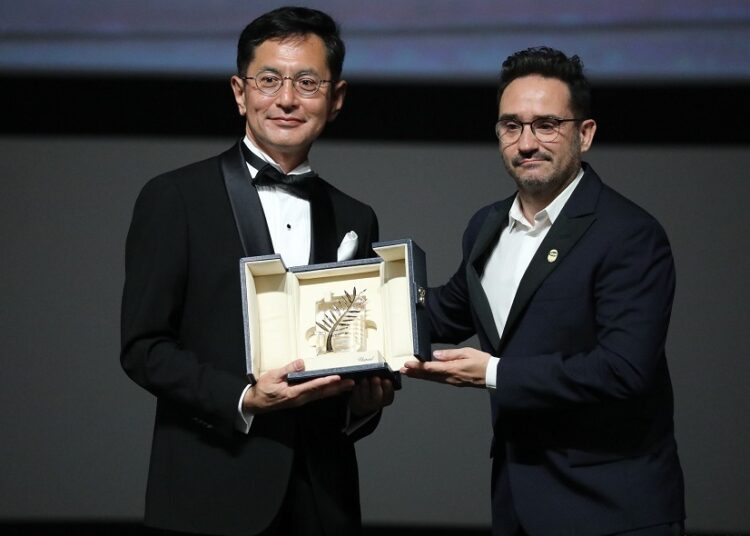 Entregan Palma de Oro de honor a Estudios Ghibli