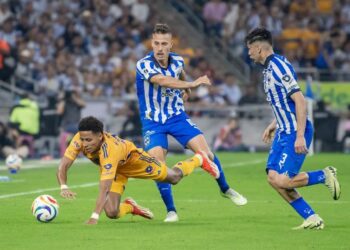 Rayados empatan con Tigres y clasifican a semifinales