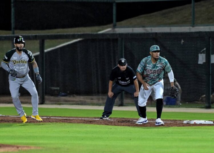 Pericos aseguran serie ante Tigres de Quintana Roo
