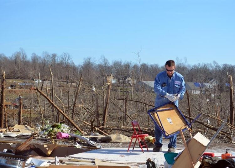 Al menos 4 personas muertas por tornados y tormentas en Iowa