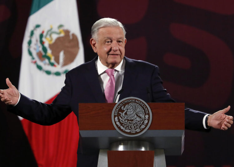 AMLO promete defender el litio mexicano