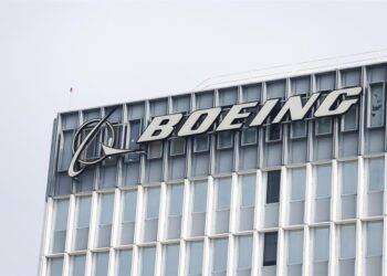 EE.UU. sanciona a Boeing por revelar información del accidente de uno de sus aviones