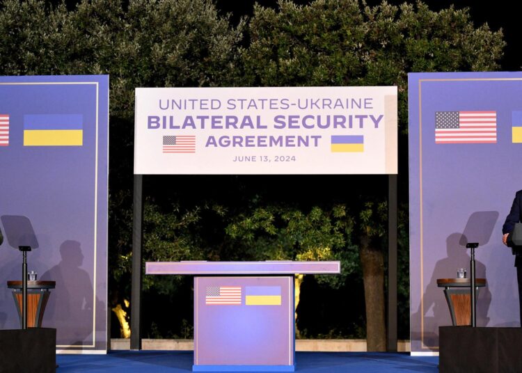 Biden y Zelenski firman acuerdo bilateral de seguridad