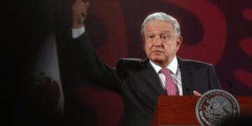 AMLO celebra ‘zarandeada’ a la oposición en elección del 2 de junio