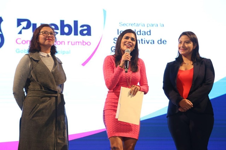Ayuntamiento de Puebla empodera a las mujeres