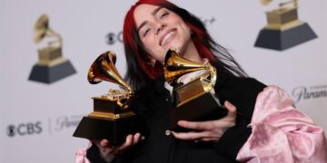 Billie Eilish, la más joven en superar los 100 millones de oyentes mensuales en Spotify