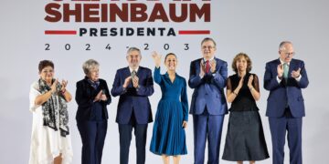AMLO celebra nombramientos de gabinete de Sheinbaum