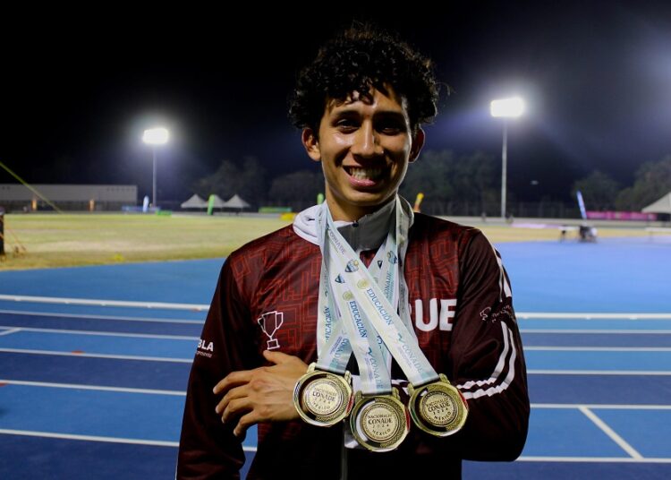 Gerardo Lomelí se despide de Nacionales Conade con 2 récords nacionales