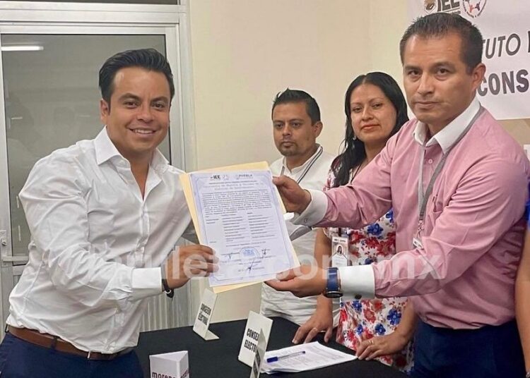 Juan Manuel Téllez obtiene constancia de mayoría en Tlatlauquitepec
