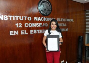 Nora Escamilla recibe constancia de mayoría como diputada federal