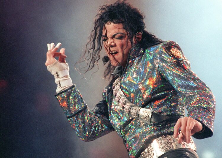 Michael Jackson tenía una deuda de 500 mdd cuando falleció