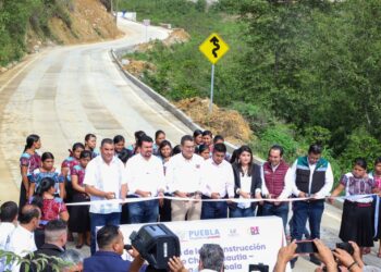 Con caminos y carreteras, Sergio Salomón reactiva el desarrollo de