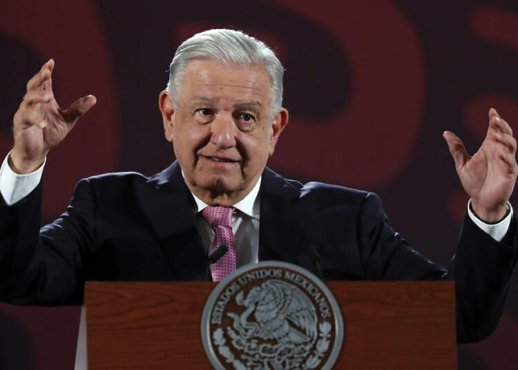 AMLO pide ‘no engañar’ sobre reforma judicial tras alerta de SCJN