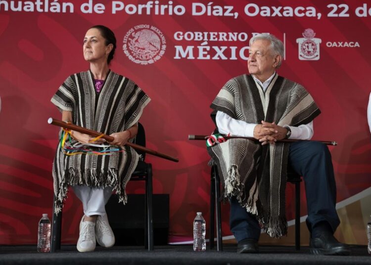 Sheinbaum promete consolidar programas sociales de AMLO