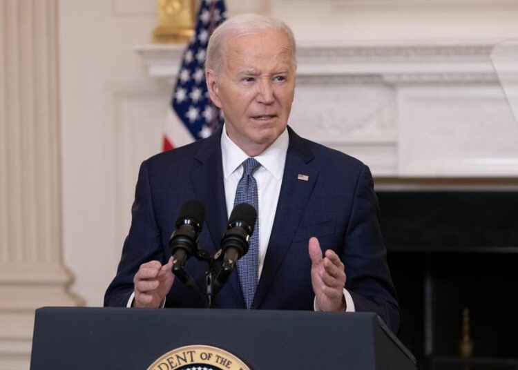 Biden anuncia orden ejecutiva que limita solicitudes de asilo en la frontera