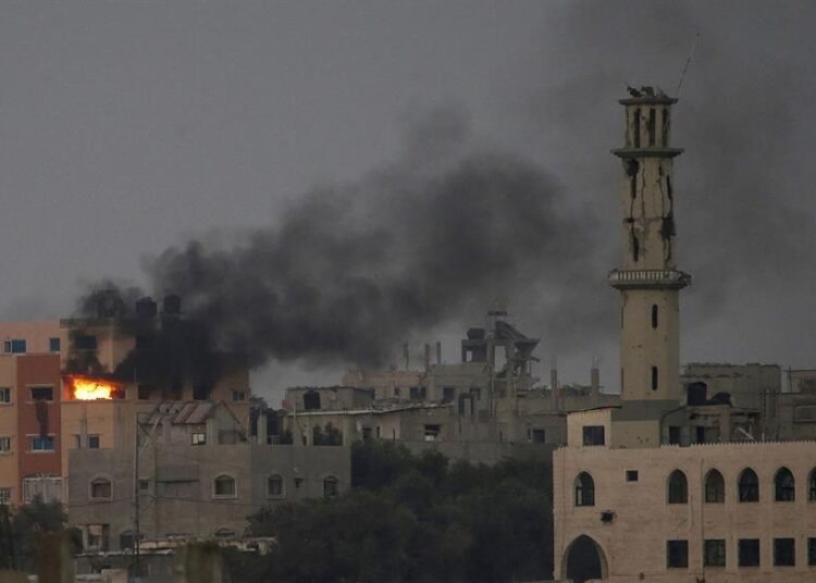 Muertos en Gaza ascienden a cerca de 37 mil 350