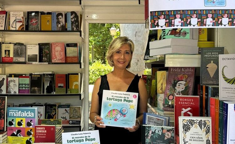 Claudia Luna Palencia participa en Feria del Libro de Madrid