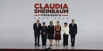 Sheinbaum presenta a otros 5 miembros de su gabinete