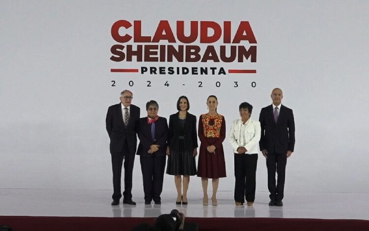 Sheinbaum presenta a otros 5 miembros de su gabinete